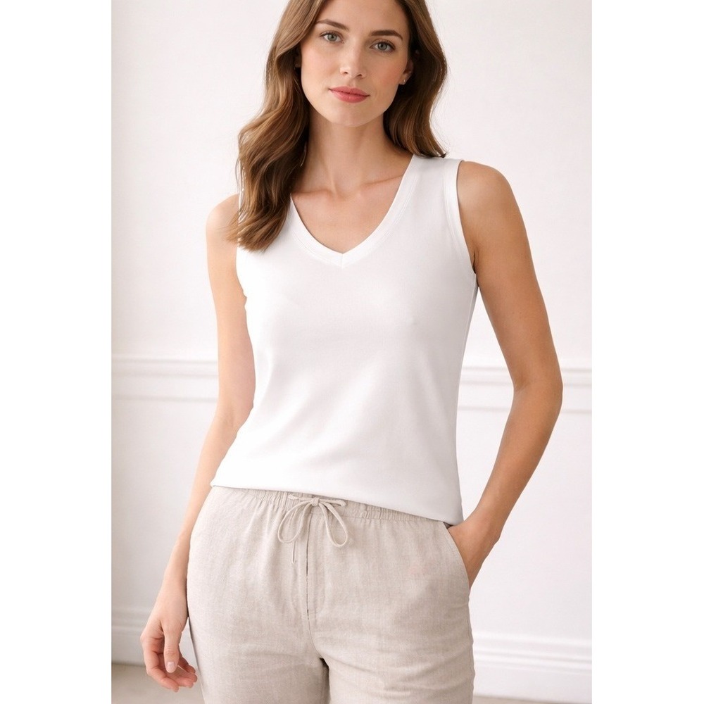 Ann Taylor Knit Tank Top Womens Medium Ivory NWT V Neck Sleeveless‎ Shell Preppy